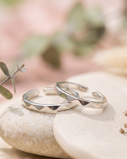 Minimalist Geometric Silver-Tone Toe Rings