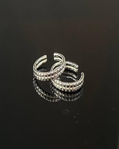 Geometric Textured Toe Rings