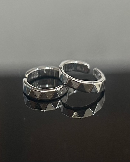 Minimalist Geometric Silver-Tone Toe Rings