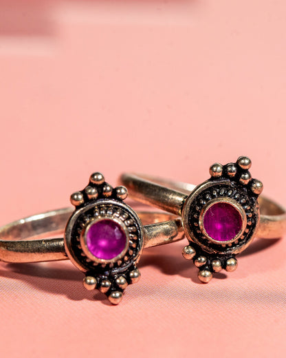 Oxidised silver toe rings with magenta stone